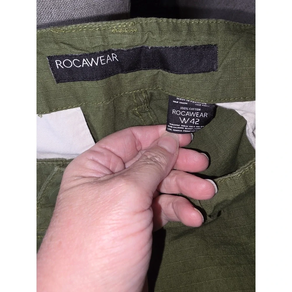 Rocawear Vintage Cargo Shorts Green Utility Pockets Distressed Hip Hop Sz 42